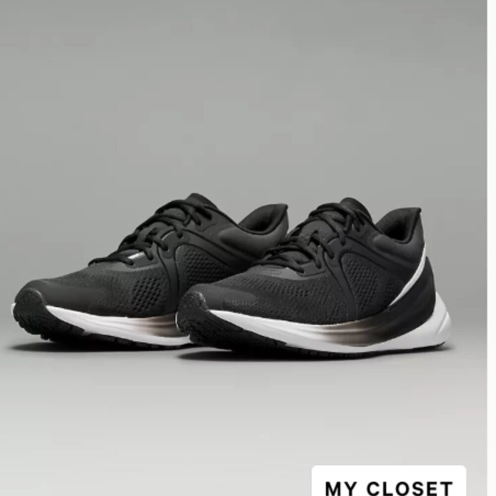 Lululemon Women's Blissfeel Running Shoe Black White Athletic Shoe 7 sneaker